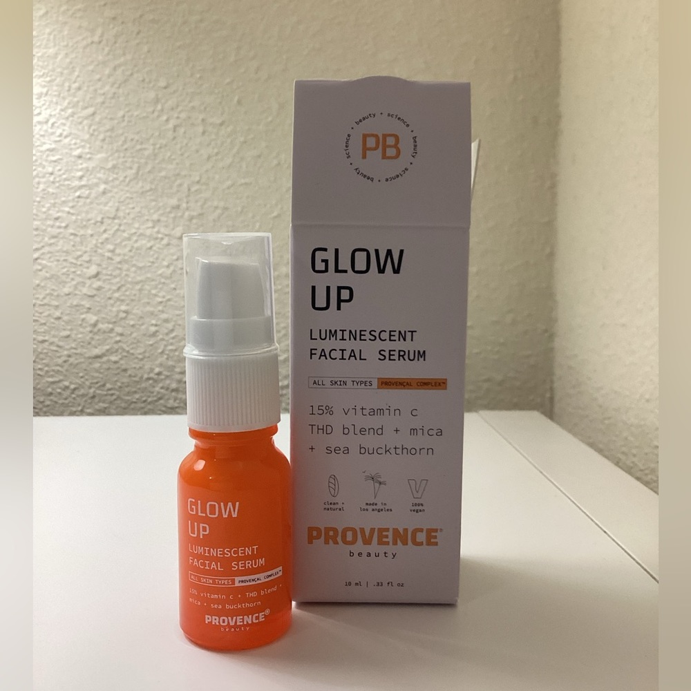 Provence Glow Up Vitamin C Serum